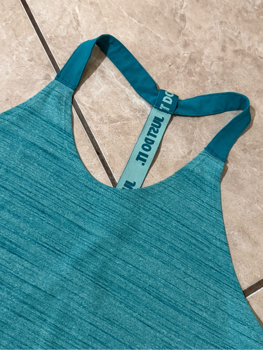 Nike Tank - Picture 3 of 6